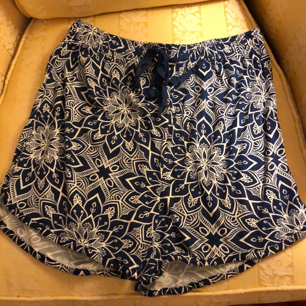 NWOT Super soft lounge shorts
